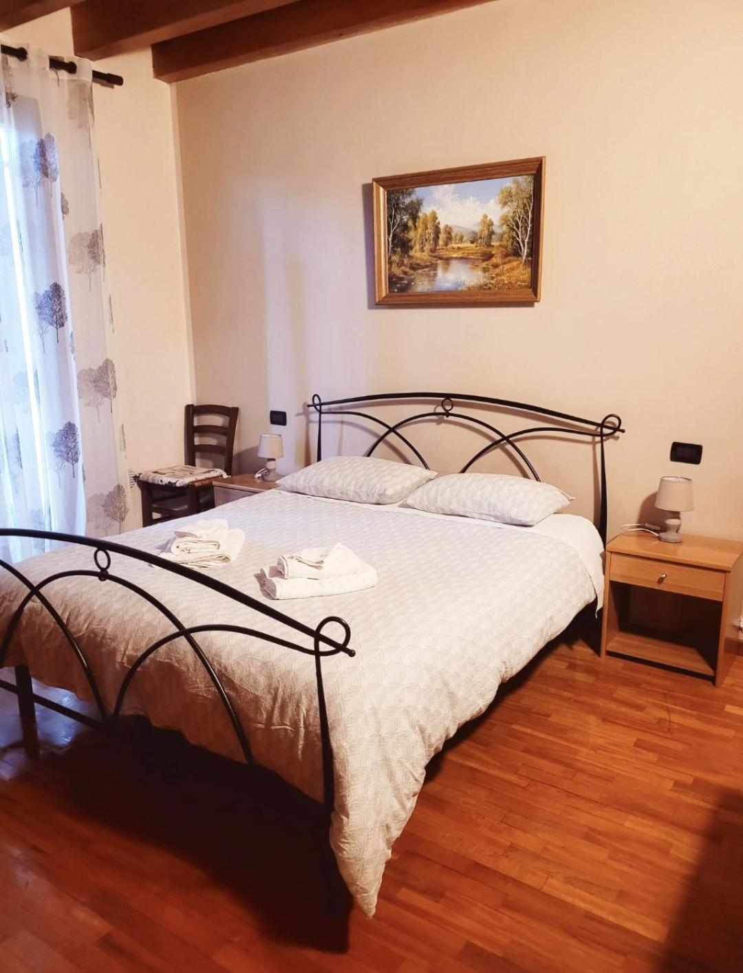 Casa Alena Διαμέρισμα Πεσκιέρα ντελ Γκάρντα Εξωτερικό φωτογραφία